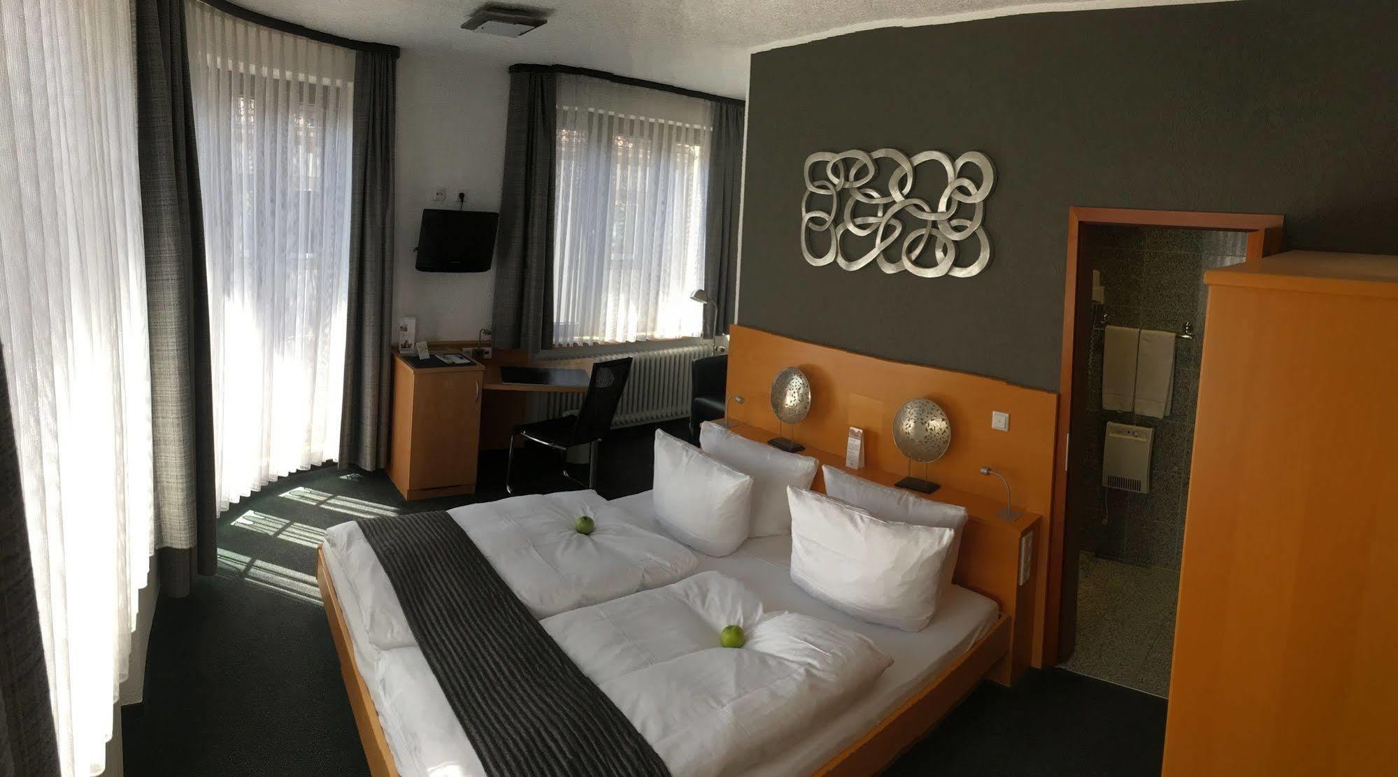 Hotel Heymann Кайзерслаутерн Экстерьер фото